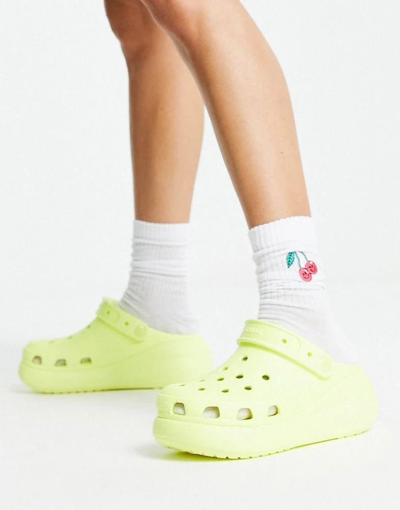 商品Crocs|Crocs classic crush clogs in sulphur,价格¥646,第4张图片详细描述