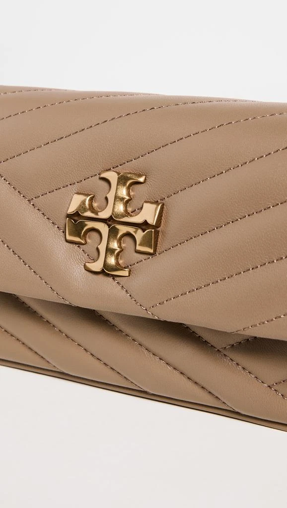 商品Tory Burch|Tory Burch Kira V 字型小号翻盖肩背包,价格¥1875,第4张图片详细描述