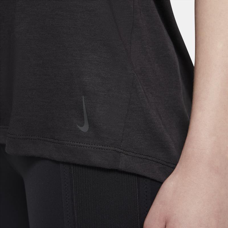商品NIKE|Nike Yoga Novelty Tank - Women's,价格¥258,第5张图片详细描述