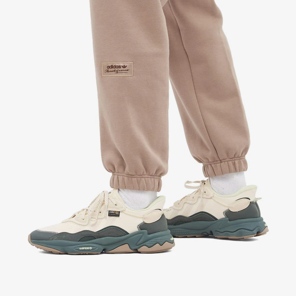 Adidas Ozweego 商品