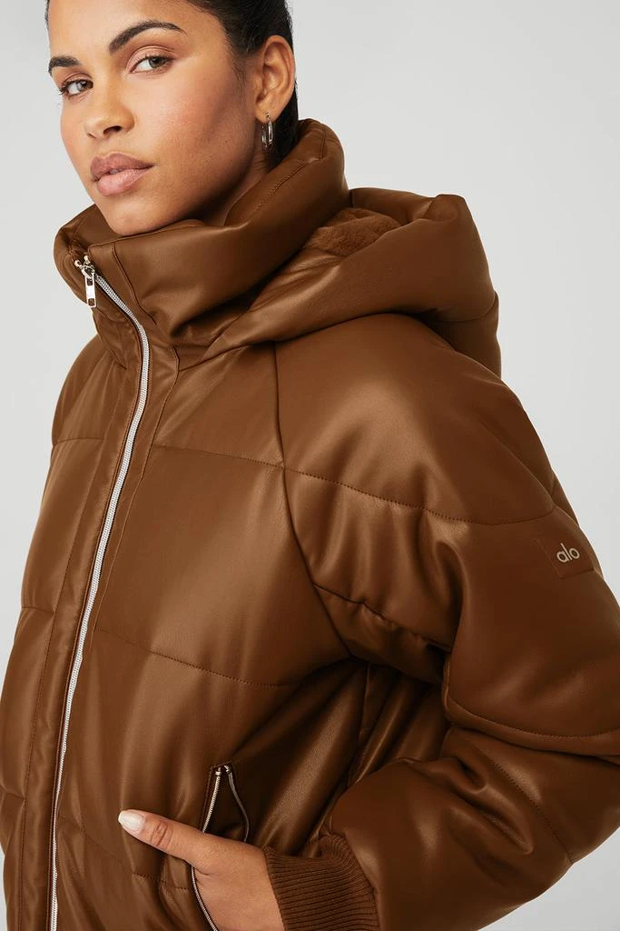 商品Alo|Faux Leather Boss Puffer - Cinnamon Brown,价格¥2108,第5张图�片详细描述