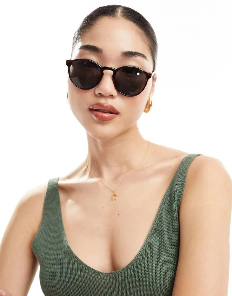 商品Weekday|Weekday Unisex Spy round sunglasses in brown,价格¥186,第4张图片详细描述