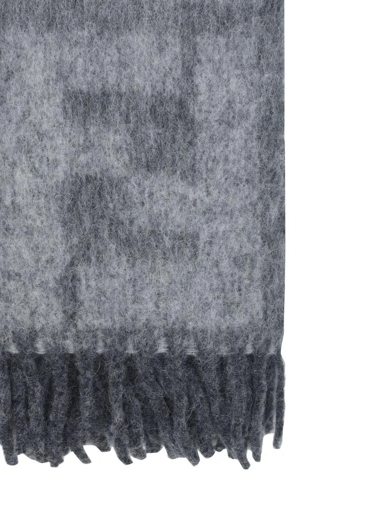 商品Fendi|Wool Scarf,价格¥2900,第3张图片详细描述