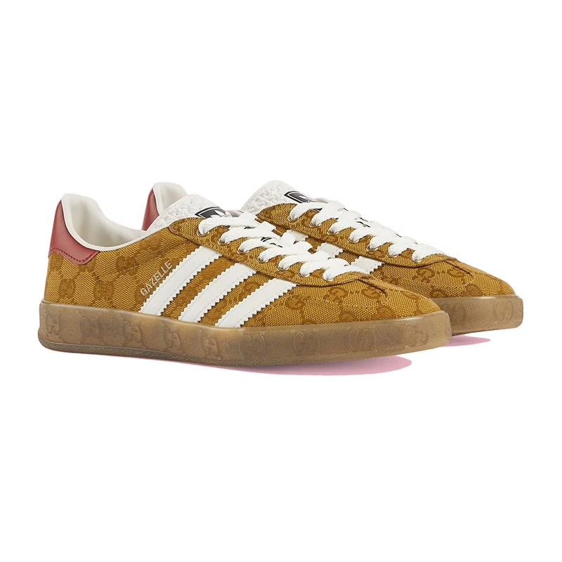 商品Gucci|【预售3-7天】GUCCI/古驰 22年秋冬新款 adidas联名系列 女士米色/棕色老花帆布配可持续材料Demetra白色三条纹运动�鞋帆布鞋707868UWV207162,价格¥5745,第4张图片详细描述