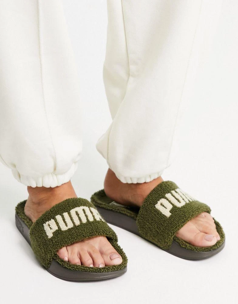 商品Puma|Puma sherpa slide with logo in khaki,价格¥343,第1张图片