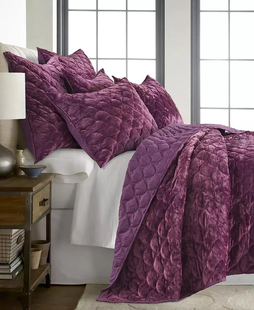 商品Levtex|Ellora Velvet Quilt,价格¥622,第2张图片详细描述