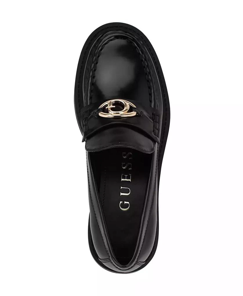 商品GUESS|Women's Yanika G Hardware Lug Sole Loafers,价格¥524,第4张图片详细描述