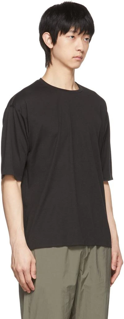 商品DESCENTE|Black Polyester T-Shirt,价格¥209,第2张图片详细描述