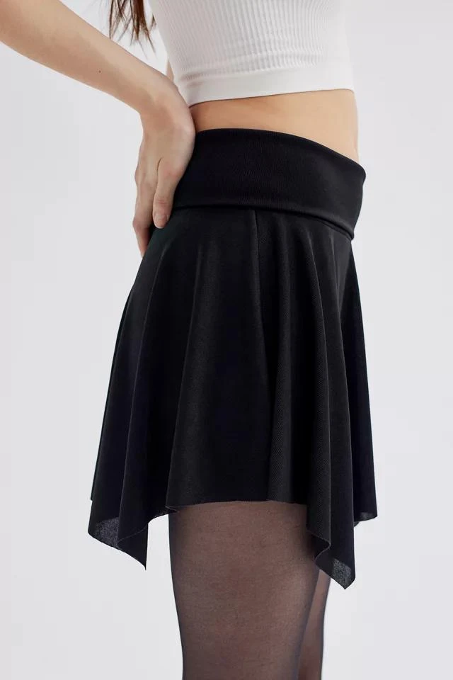 商品Urban Outfitters|UO Suki Foldover Mini Skirt,价格¥113,第4张图片详细描述