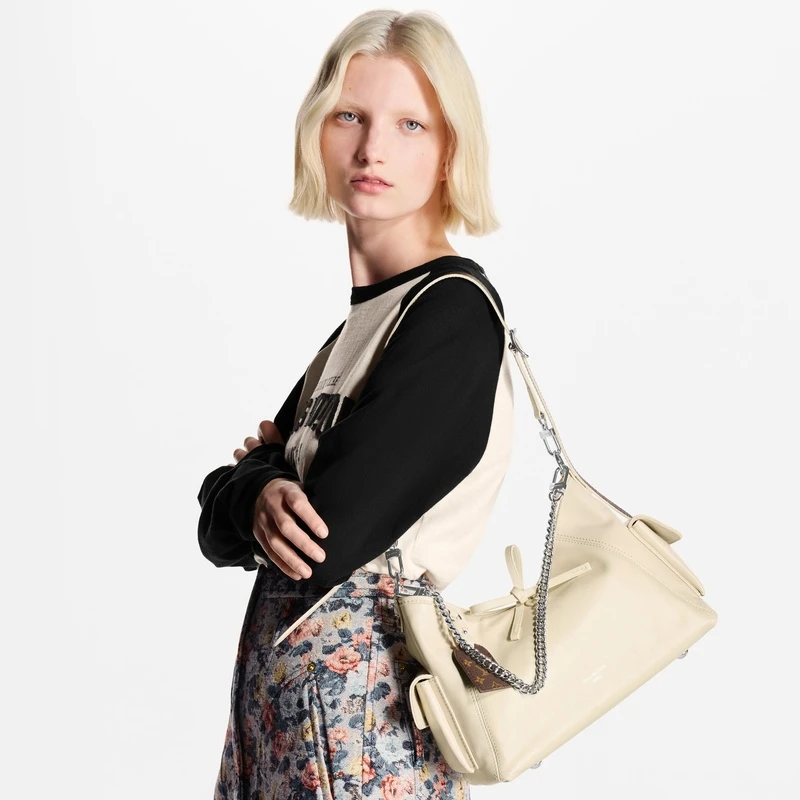 商品Louis Vuitton|LV/路易威登 女士香草色小羊皮单肩包,价格¥26561,第1张图片