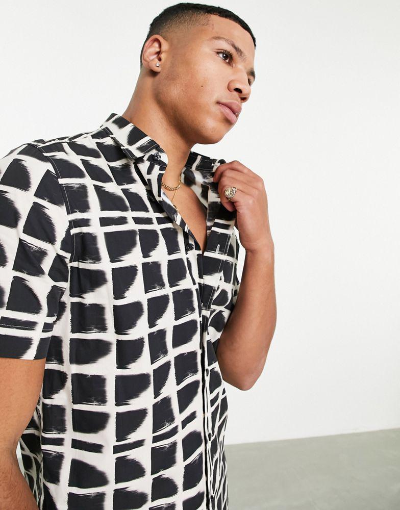 HUGO Ebor geo print short sleeve shirt in black商品第3张图片规格展示