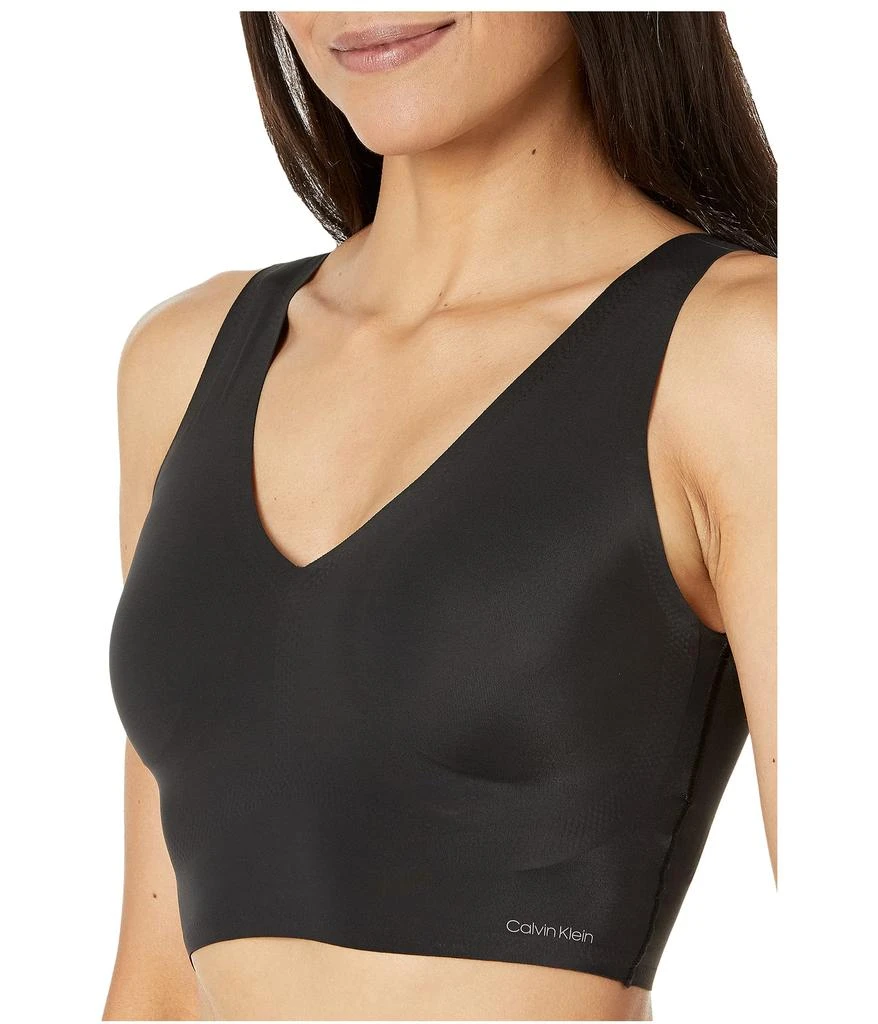 商品Calvin Klein|Invisibles Comfort Light Lined Bralette V-Neck,价格¥241,第3张图片详细描述