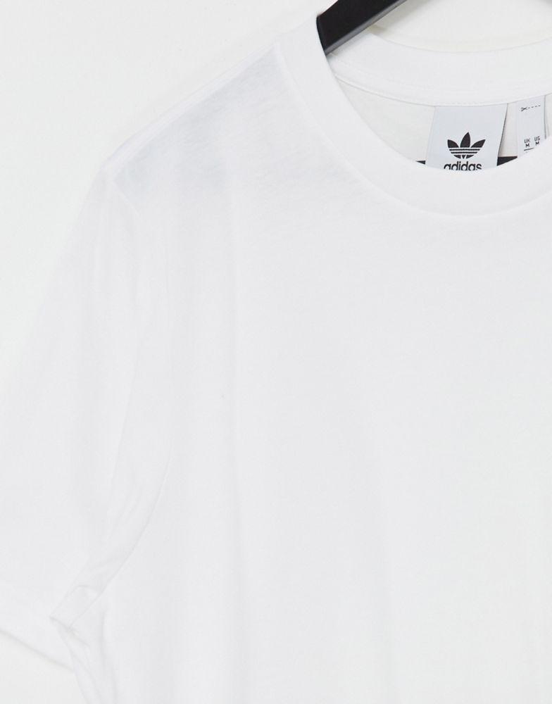 adidas Originals essentials t-shirt in white with small logo商品第4张图片规格展示