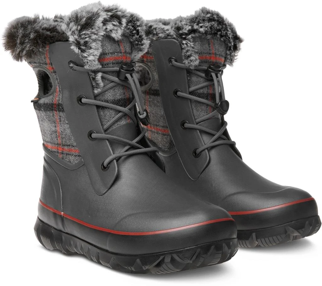 商品Bogs|Arcata II Cozy Plaid Winter Boots - Kids,价格¥527,第4张图片详细描述