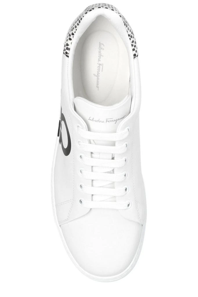 商品Salvatore Ferragamo|Salvatore Ferragamo Gancini Logo Printed Sneakers,价格¥2569,第4张图片详细描述