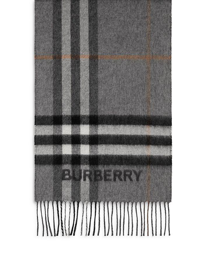 商品Burberry|Contrast Check Cashmere Scarf,价格¥3415,第5张图片详细描述