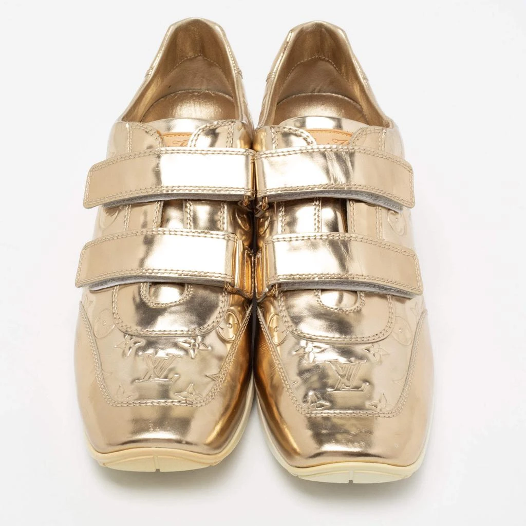 商品[二手商品] Louis Vuitton|Louis Vuitton Metallic Gold Monogram Embossed Leather Velcro Strap Sneakers Size 40.5,价格¥3774,第3张图片详细描述