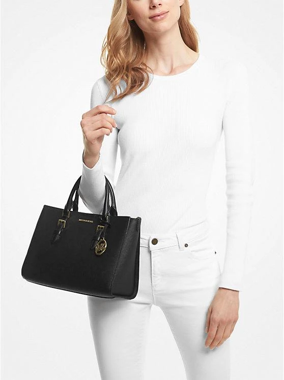 商品Michael Kors|Charlotte Medium 2-in-1 Saffiano Leather and Logo Tote Bag,价格¥1024,第3张图片详细描述