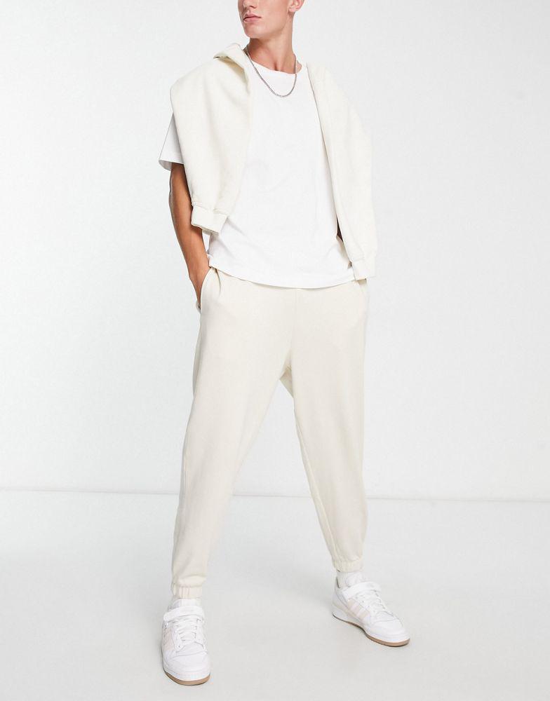 ASOS DESIGN oversized joggers in beige商品第3张图片规格展示