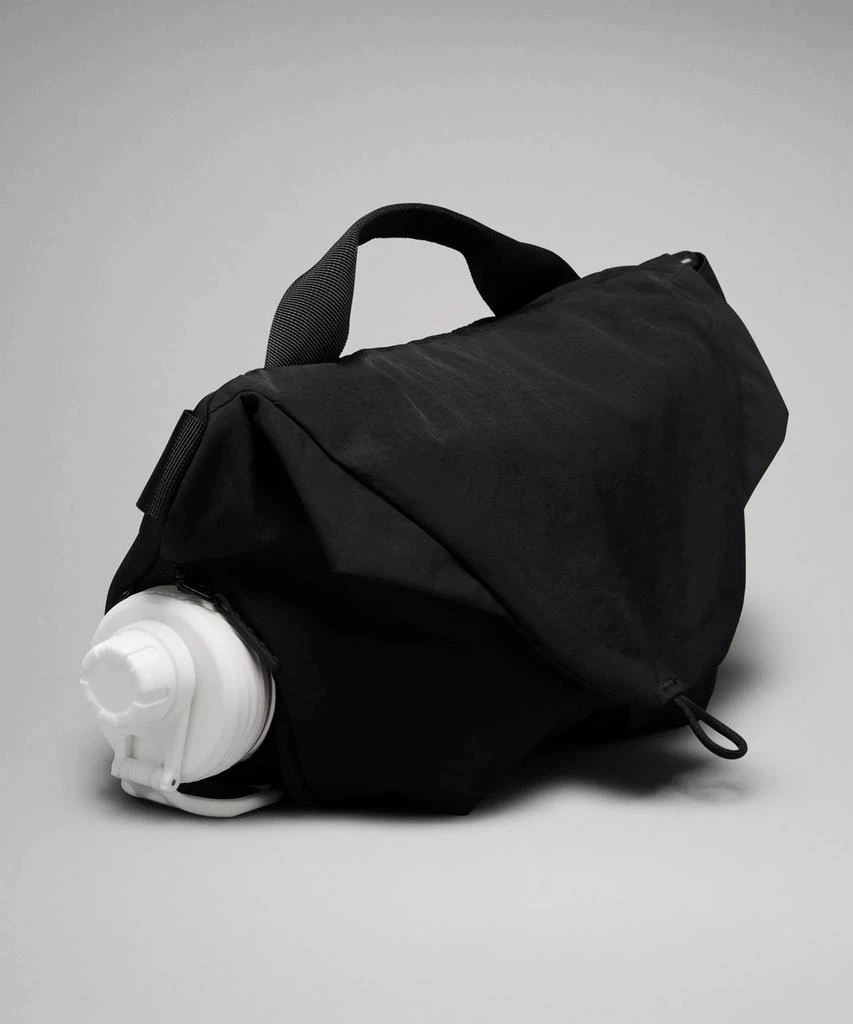 Curved Crossbody Bag 3L 商品