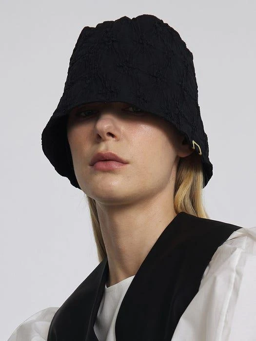商品UNDERCONTROL STUDIO|Stand Bucket Hat - Flower Embo (Dawn Black),价格¥494,第1张图片