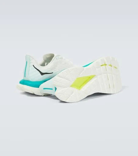 Mach 5 wide running shoes 商品