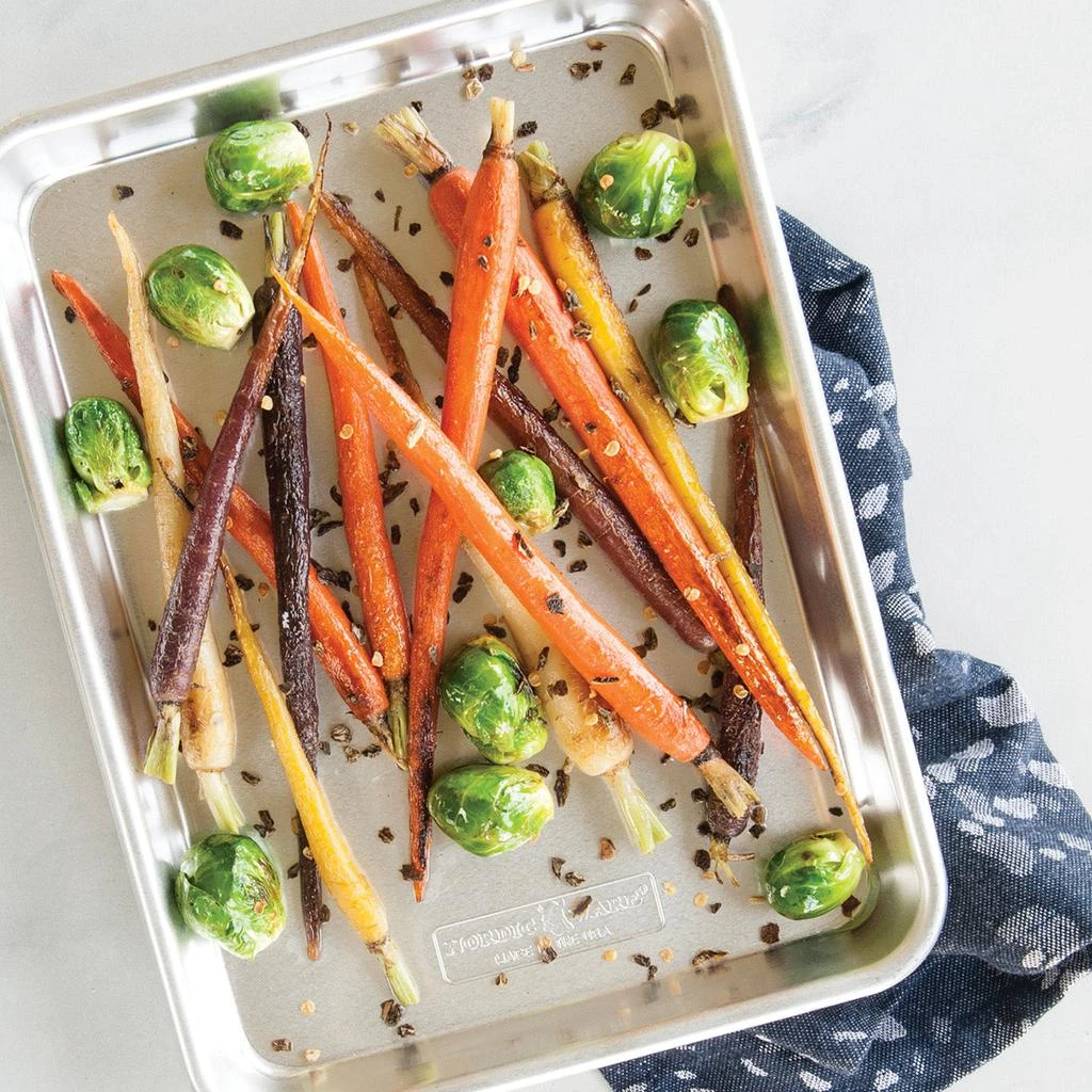 商品Nordic Ware|Naturals Aluminum Bakeware Quarter Sheet Pan,价格¥119,第2张图片详细描述
