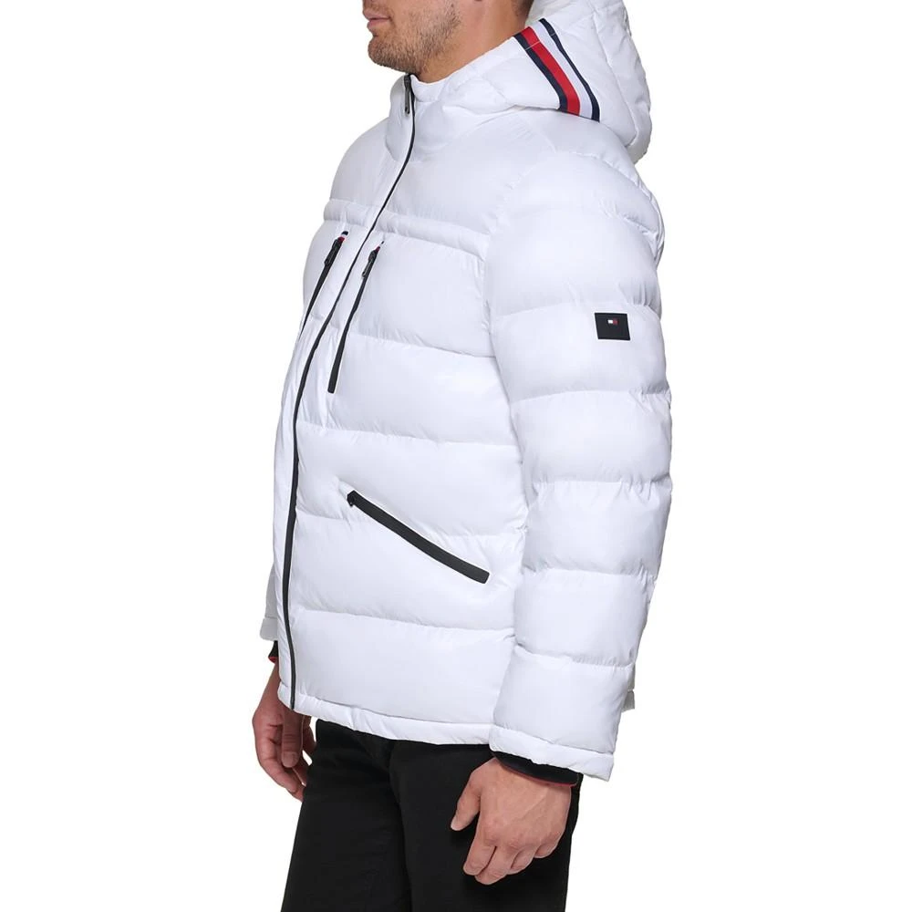 商品Tommy Hilfiger|男士时尚亮面绗缝连帽羽绒夹克,价格¥652,第3张图片详细描述