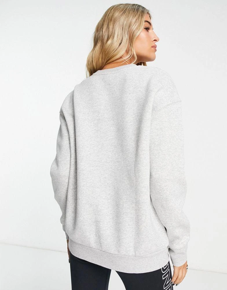 商品Under Armour|Under Armour Essential fleece crew sweatshirt in grey,价格¥404,第2张图片详细描述