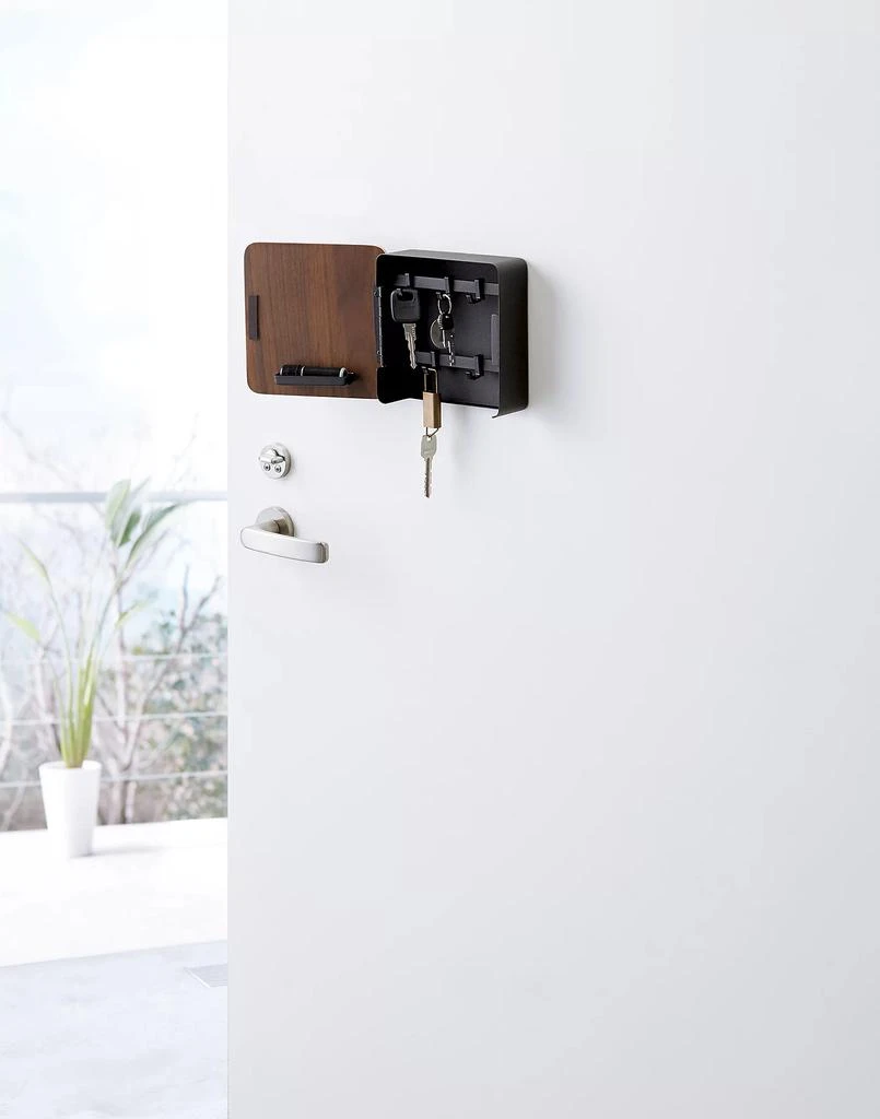 商品Madewell|Yamazaki Home Rin Square Magnetic Key Cabinet,价格¥286,第1张图片