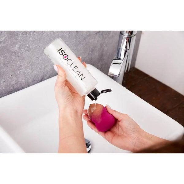 商品Lookfantastic|ISOCLEAN Cosmetic Sponge Cleaner 525ml,价格¥275,第2张图片详细描述
