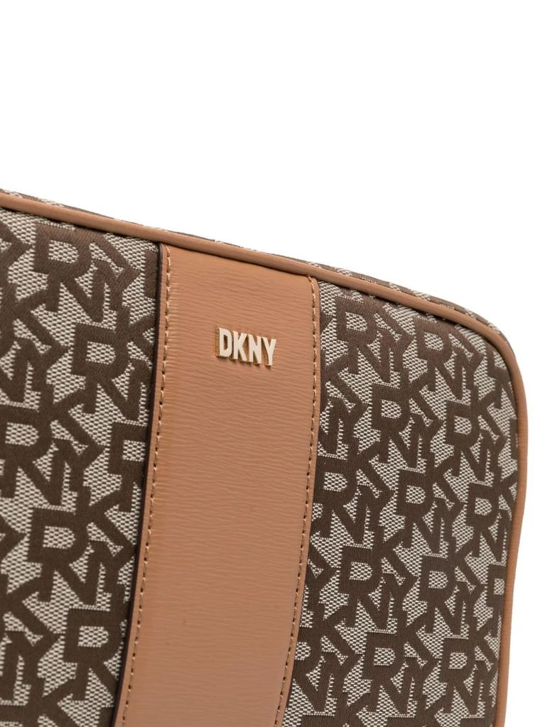 商品DKNY|BRYANT LOGO CROSSBODY BAG,价格¥1785,第4张图片详细描述