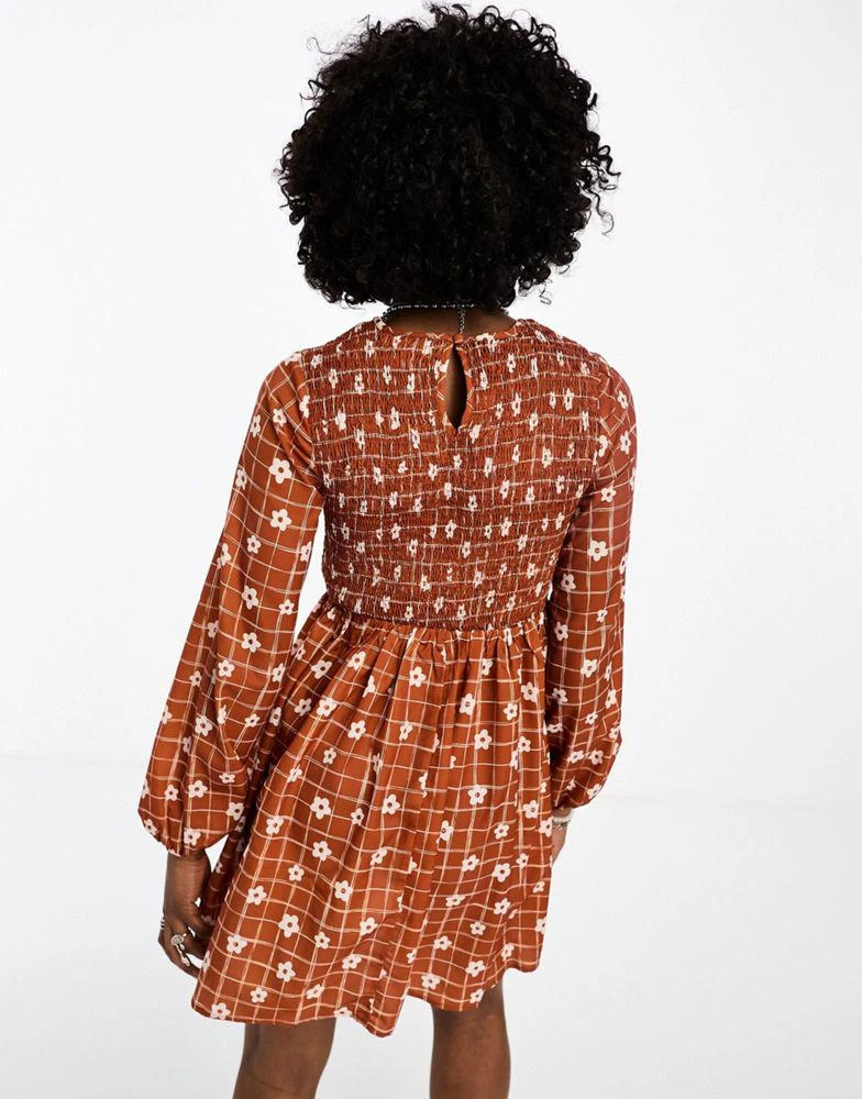 商品Daisy Street|Daisy Street mini smock dress in orange checkerboard floral,价格¥259,第2张图片详细描述