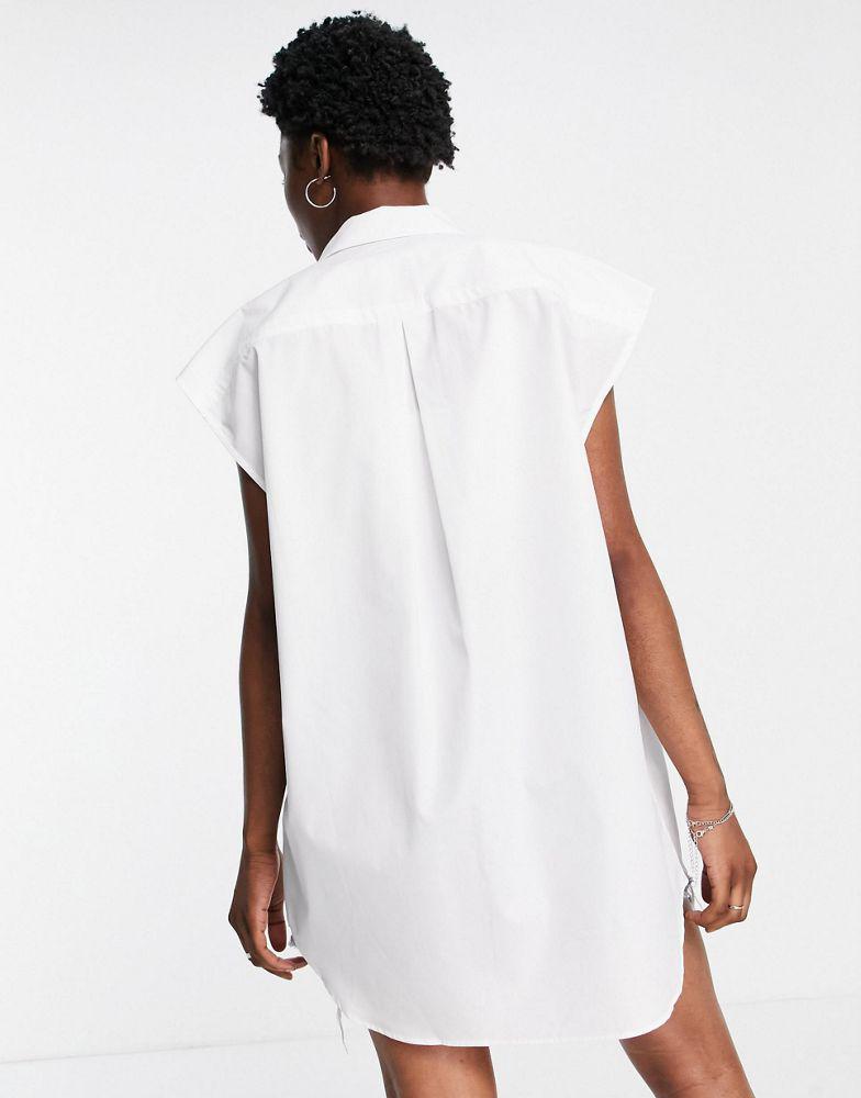 Lacoste oversize sleeveless logo shirt in white商品第2张图片规格展示