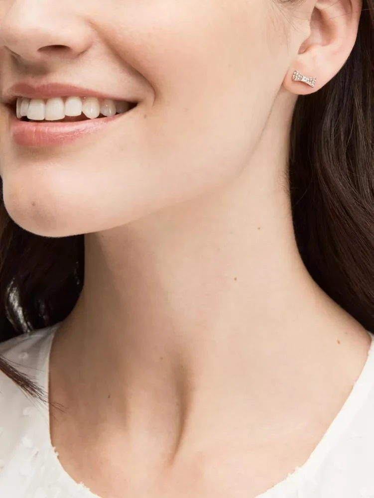 商品Kate Spade|Ready Set Bow Pave Bow Studs,价格¥146,第2张图片详细描述