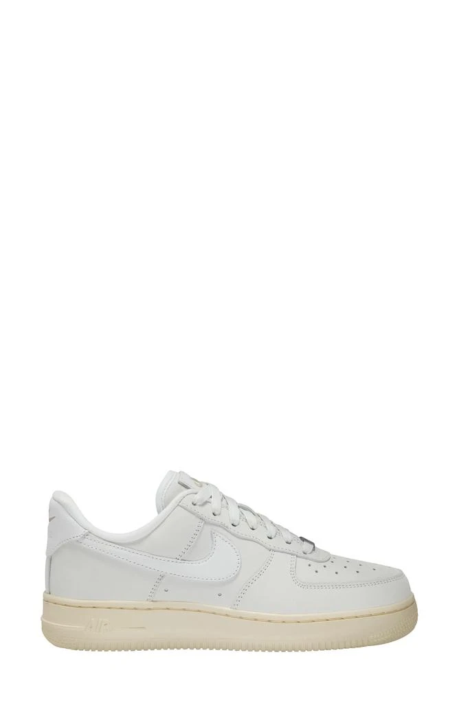 商品NIKE|Air Force 1 Premium Basketball Sneaker,价格¥797,第1张图片