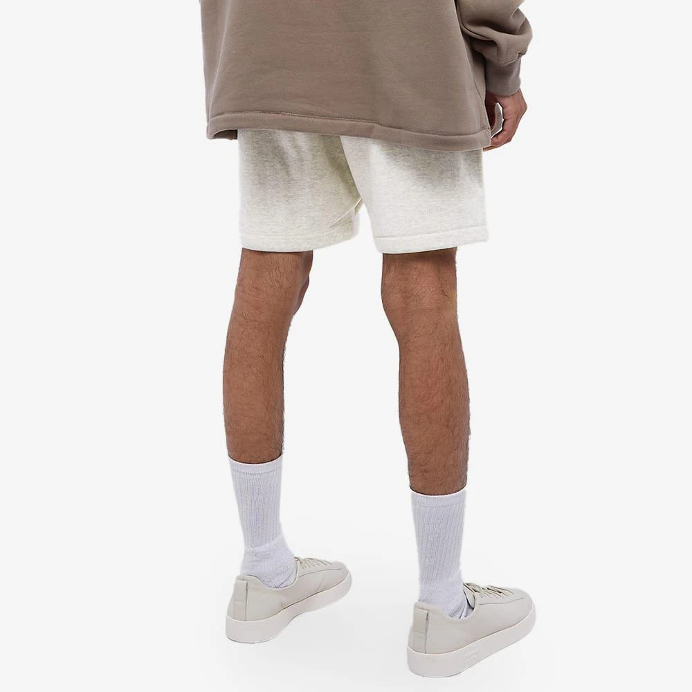 商品Essentials|Fear of God ESSENTIALS 1977 Sweat Short - Light Oatmeal,价格¥547,第3张图片详细描述