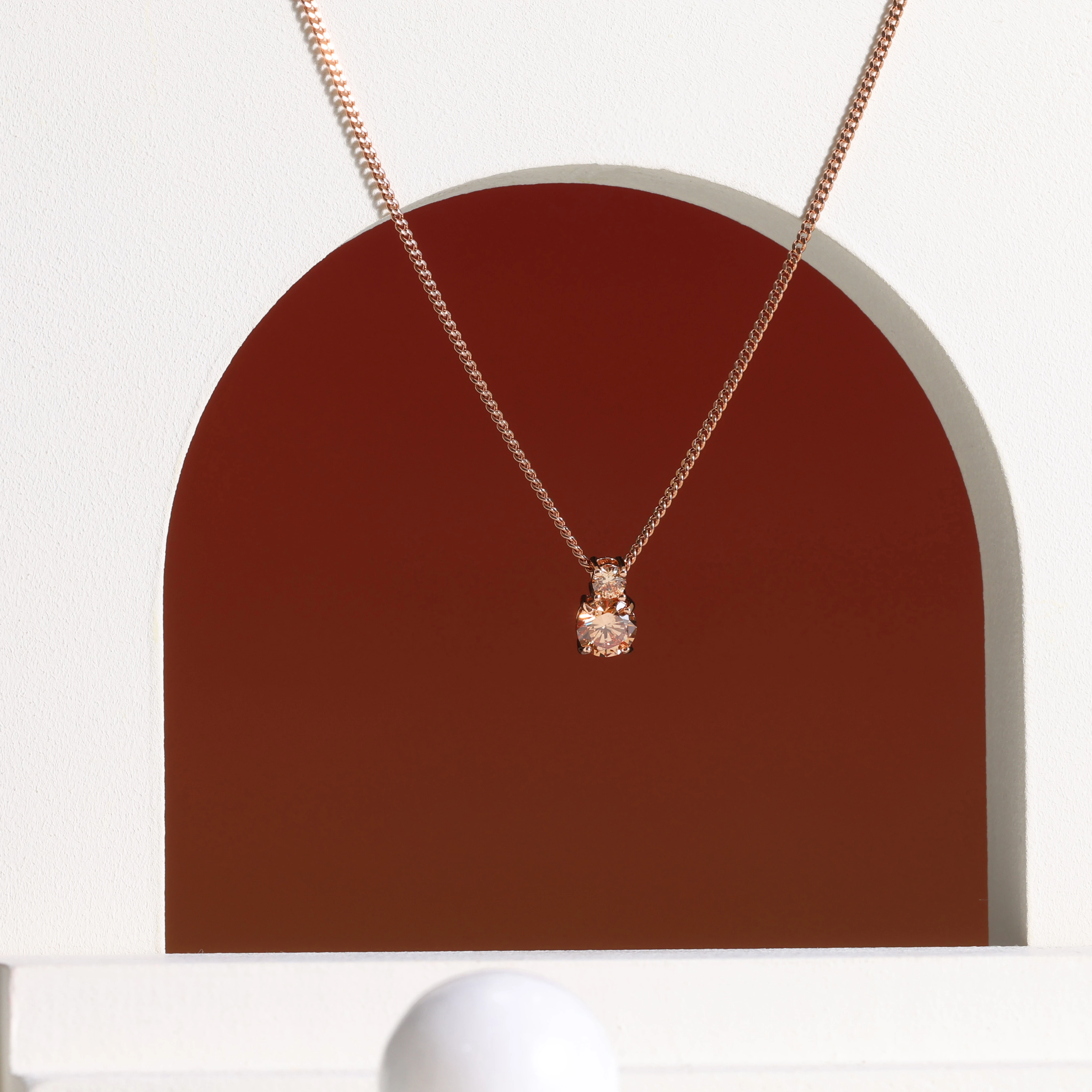 商品[国内直发] Givenchy|GIVENCHY纪梵希 尼罗河眼泪 吊坠装饰 合金 项链 女款 玫瑰金色,价格¥1190,第10张图片详细描述