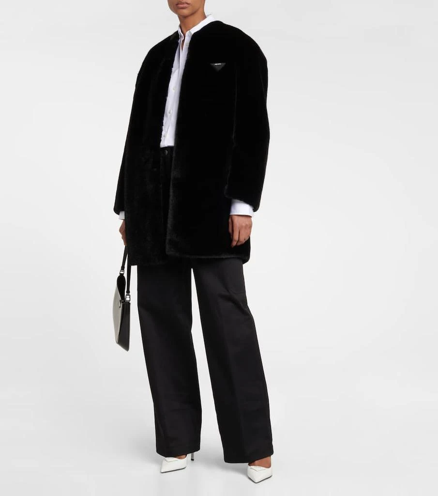 商品Prada|Faux fur coat,价格¥27876,第2张图片详细描述