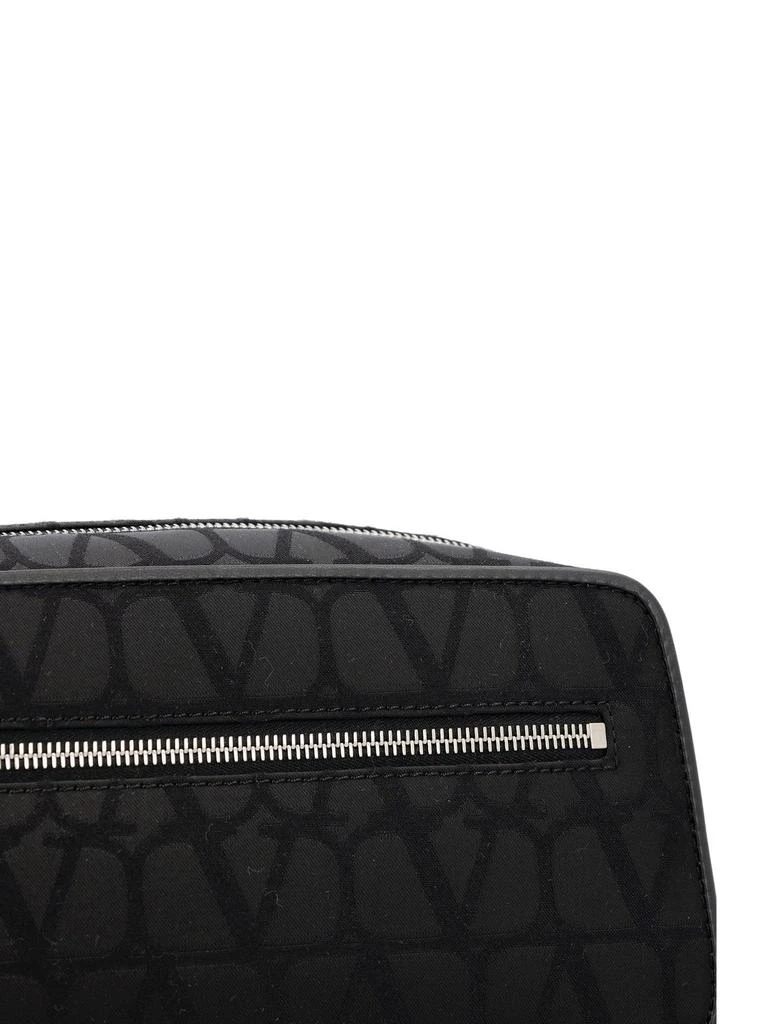 商品Valentino|Valentino	Iconographe Zip-Up Wash Bag,价格¥3696,第4张图片详细描述