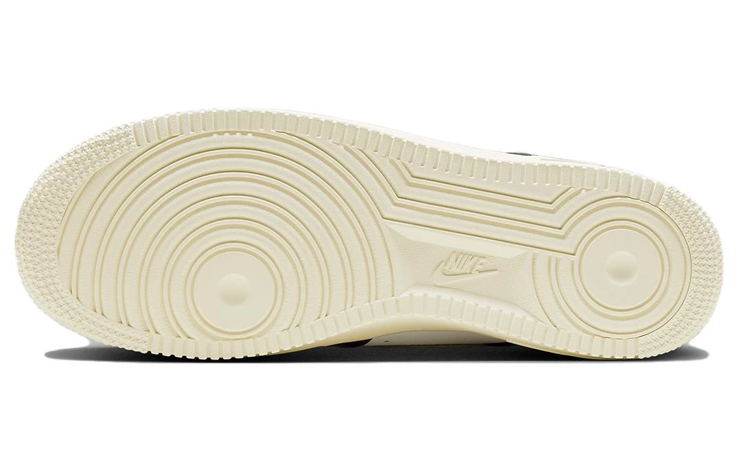 商品[国内直发] NIKE|Air Force 1 低帮 板鞋 男女同款 黑白灰,价格¥590,第7张图片详细描述