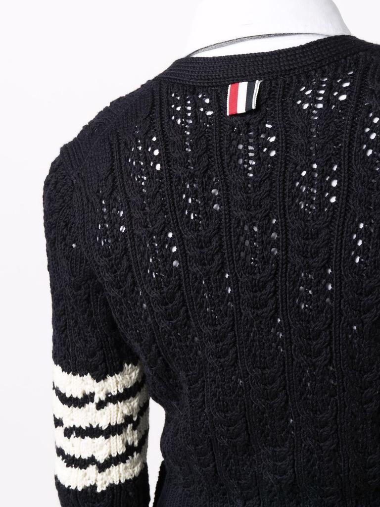 THOM BROWNE WOMEN V-NECK CARDIGAN W/ 4 BAR IN IRISH POINTELLE CABLE 5GG SUSTAINABLE MERINO WOOL商品第5张图片规格展示