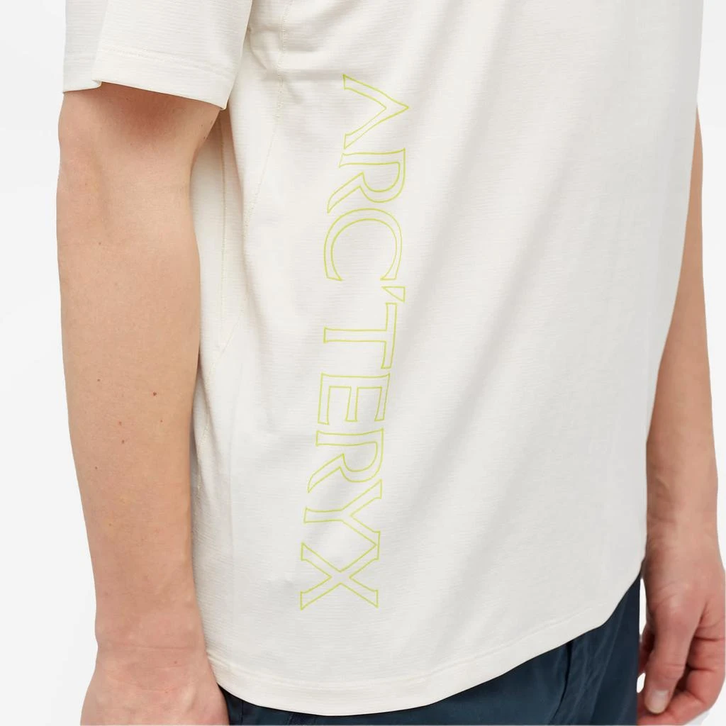 商品Arc'teryx|Arc'teryx Cormac Downword T-Shirt,价格¥481,第5张图片详细描述