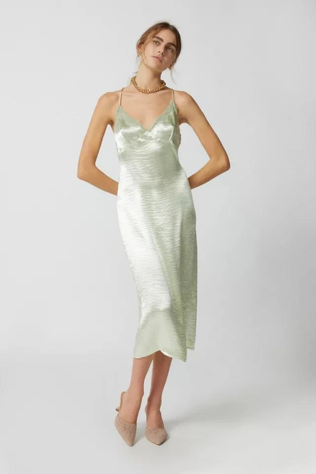 商品Urban Outfitters|UO Chloe Satin Slip Dress,价格¥525,第2张图片详细描述
