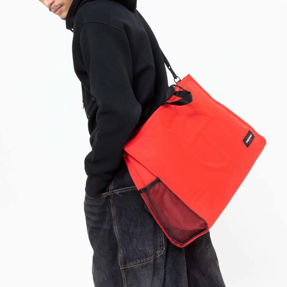 Eastpak X Telfar Large Canvas Tote Bag 商品