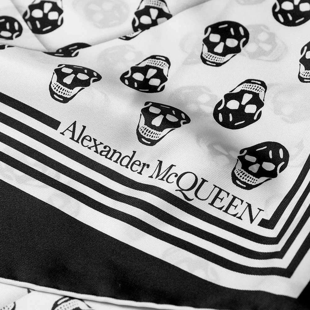 商品Alexander McQueen|Alexander McQueen Biker Crashed Scarf,价格¥876,第3张图片详细描述