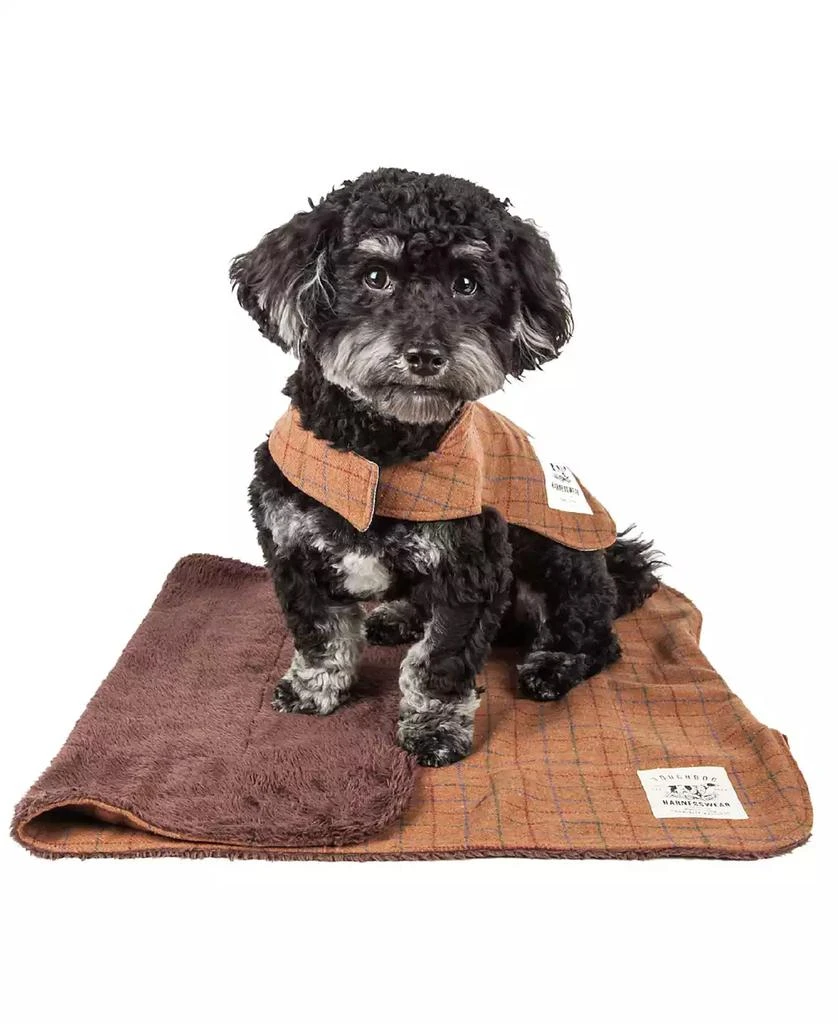 商品Touchdog|2-in-1 Windowpane Plaided Dog Jacket with Matching Reversible Dog Mat,价格¥726,第2张图片详细描述