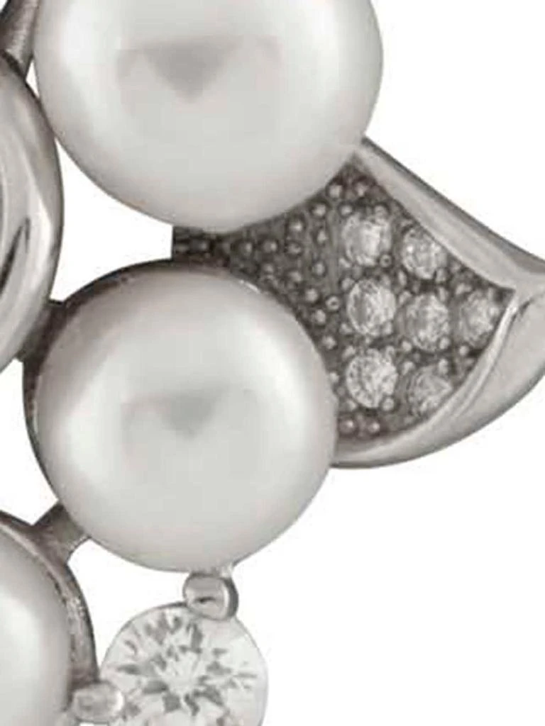 商品Splendid Pearls|Pearl Necklace, Earring & Ring Set,价格¥960,第2张图片详细描述