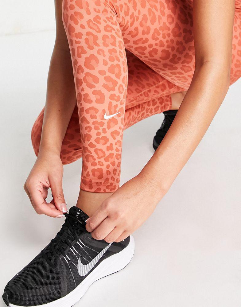 Nike Training One Dri-FIT leopard print high rise leggings in pink商品第4张图片规格展示