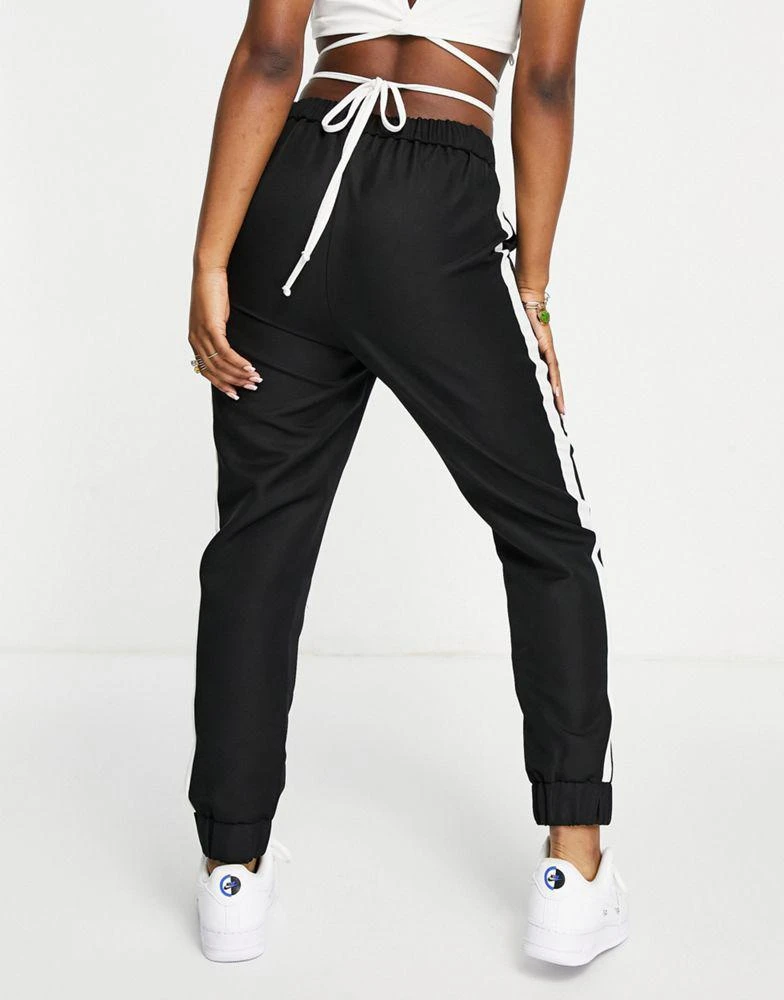 商品ASOS|ASOS DESIGN Hourglass woven jogger with side stripe in mono,价格¥147,第2张图片详细描述